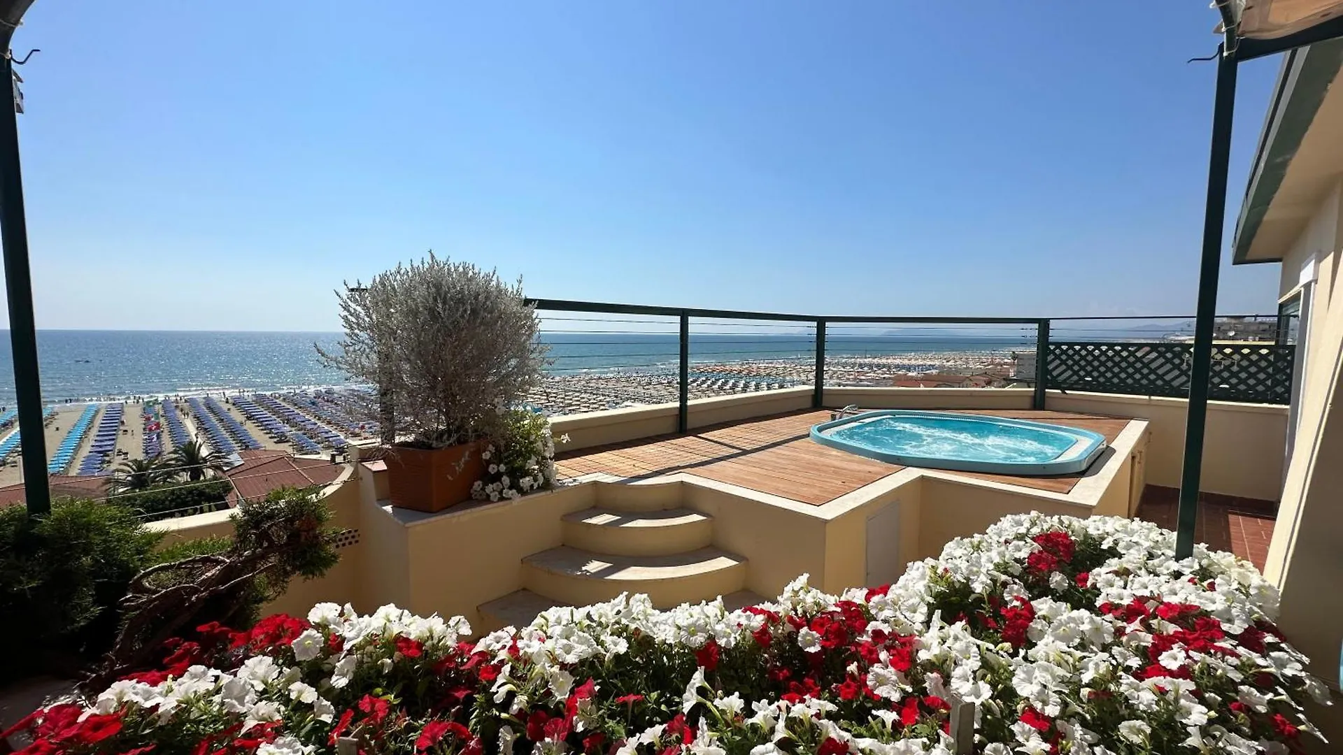 Hotel Piccadilly Penthouse With Jacuzzi Lido di Camaiore 0*,